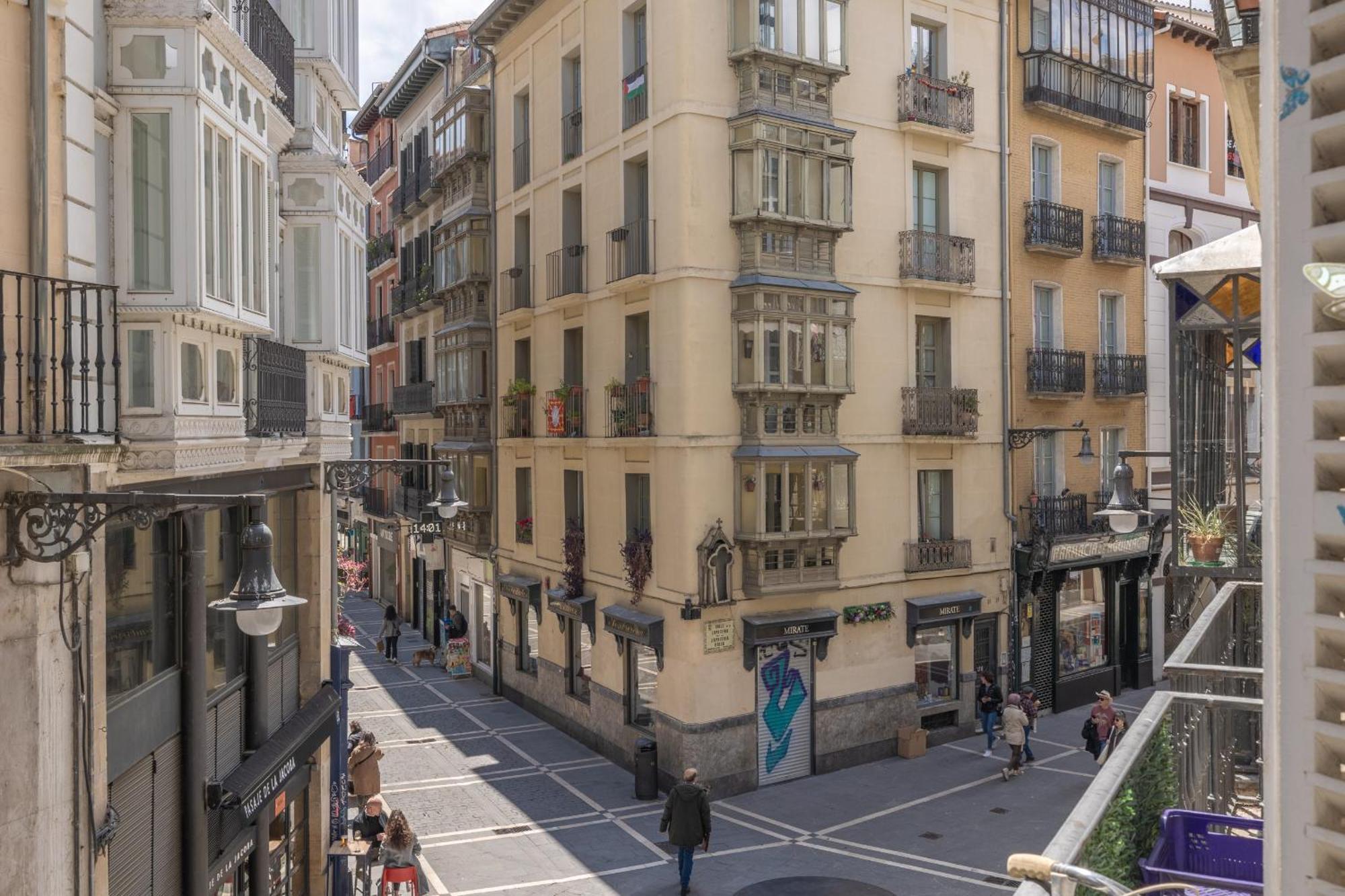 Tuapartamento Centro Pamplona - Zapateria 30 Exteriör bild